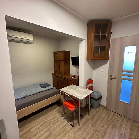 Beregi Apartman Tiszaújváros Eksteriør billede