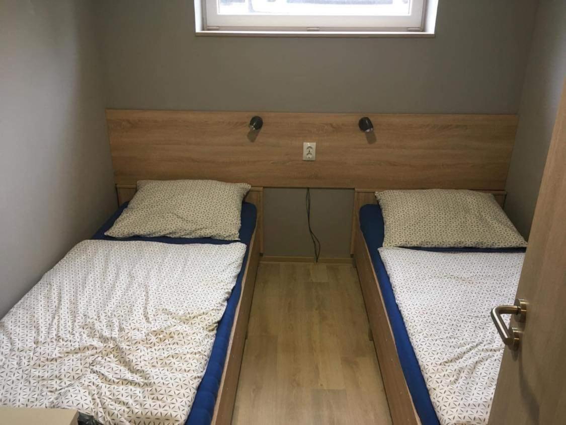 Beregi Apartman Tiszaújváros Eksteriør billede