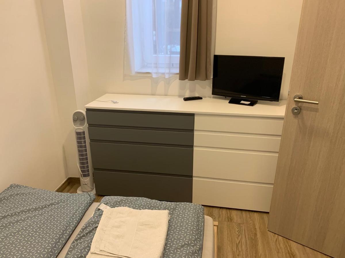Beregi Apartman Tiszaújváros Eksteriør billede