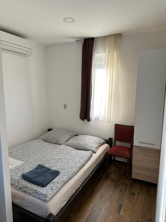 Beregi Apartman Tiszaújváros Eksteriør billede