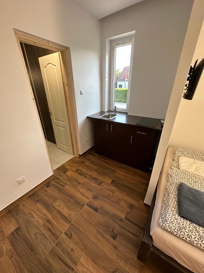 Beregi Apartman Tiszaújváros Eksteriør billede