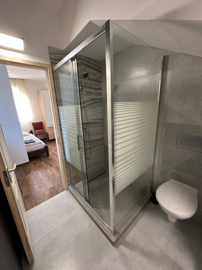 Beregi Apartman Tiszaújváros Eksteriør billede